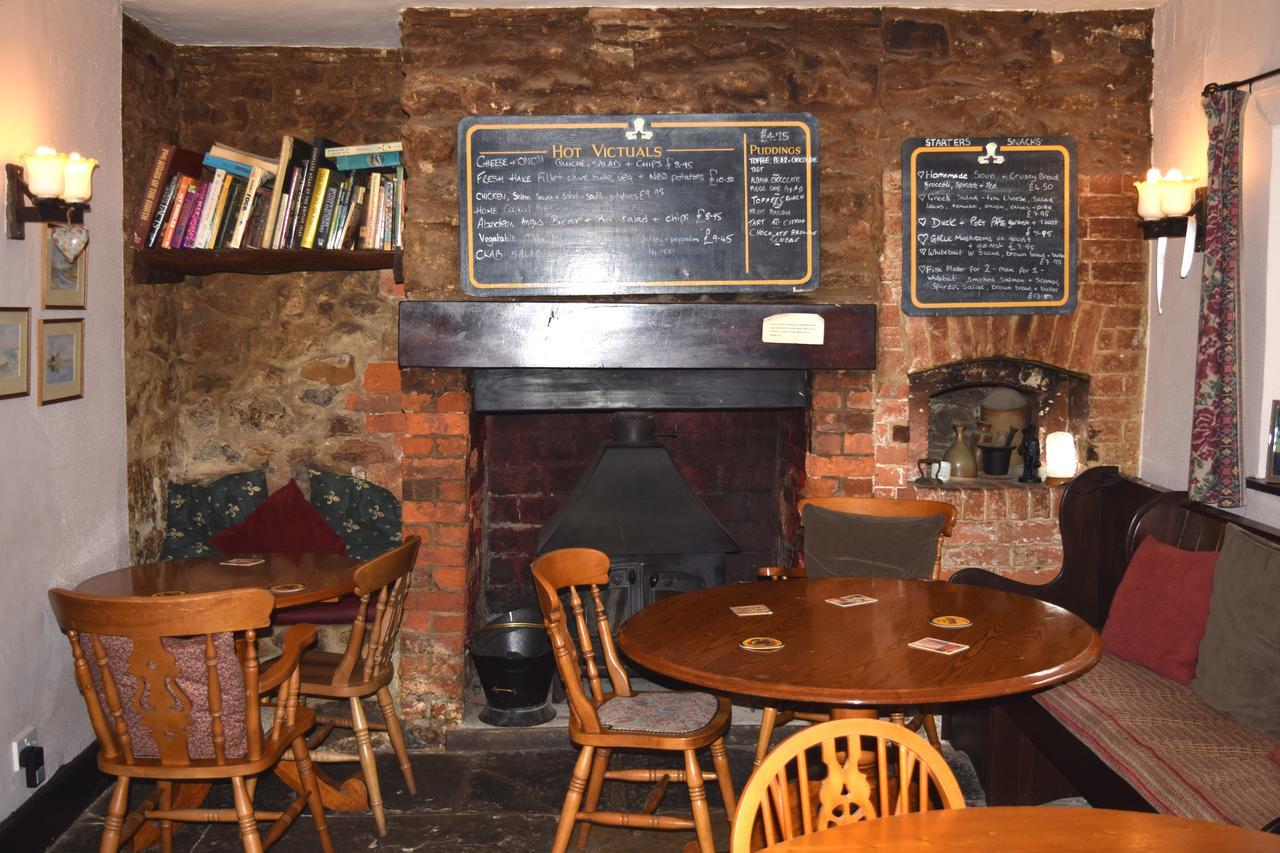The Mitre Inn Sherborne  Exterior foto